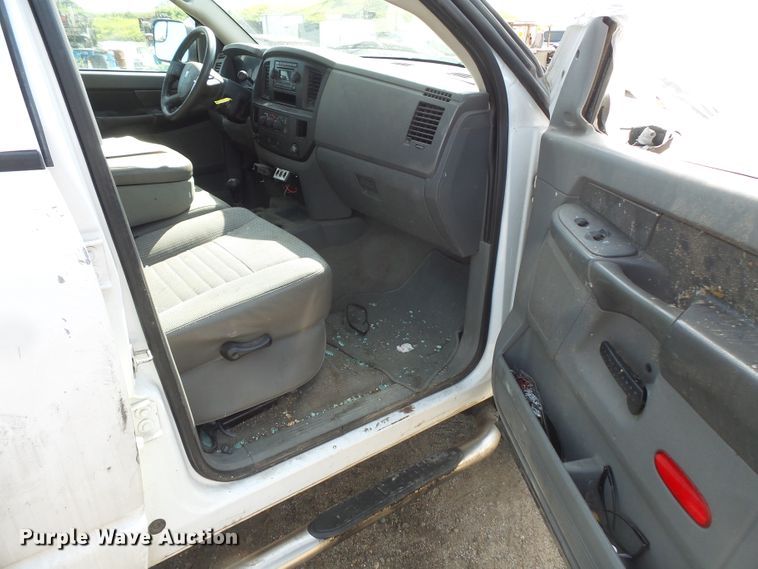 image for item FM9735 2009 Dodge Ram 2500 Quad Cab pickup truck