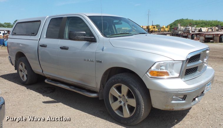 image for item FM9740 2009 Dodge Ram 1500 Quad Cab pickup truck