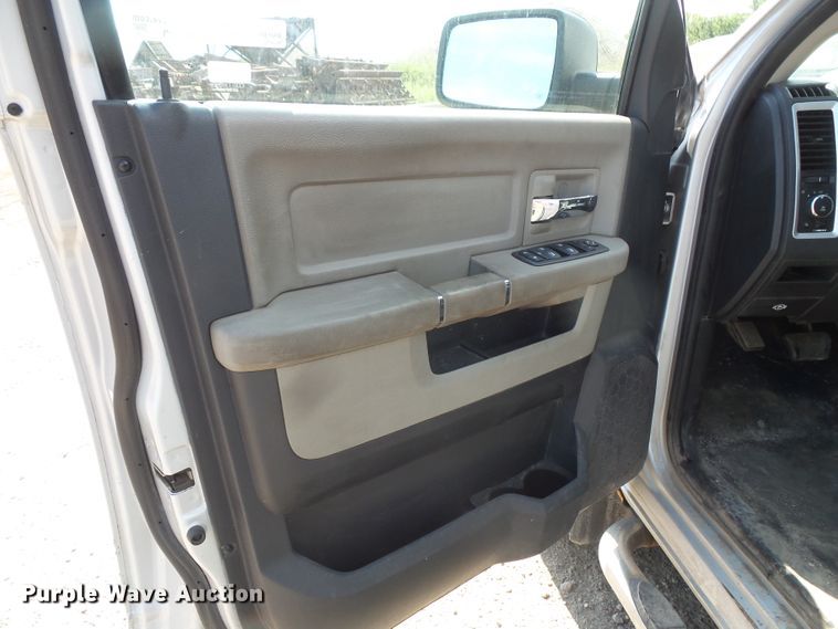 image for item FM9740 2009 Dodge Ram 1500 Quad Cab pickup truck
