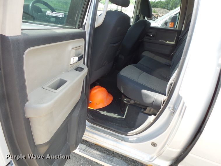 image for item FM9740 2009 Dodge Ram 1500 Quad Cab pickup truck