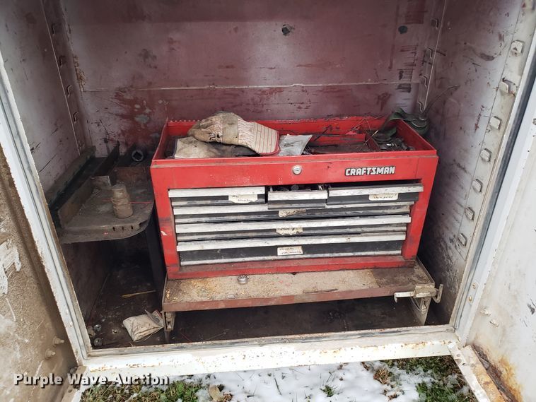 image for item FW9545 2003 Ford F550 utility truck with crane