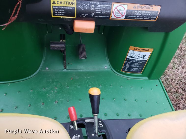 image for item FW9546 John Deere Gator CX utility vehicle