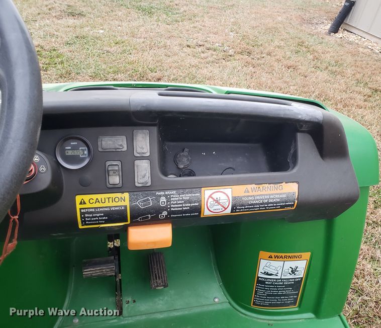 image for item FW9546 John Deere Gator CX utility vehicle