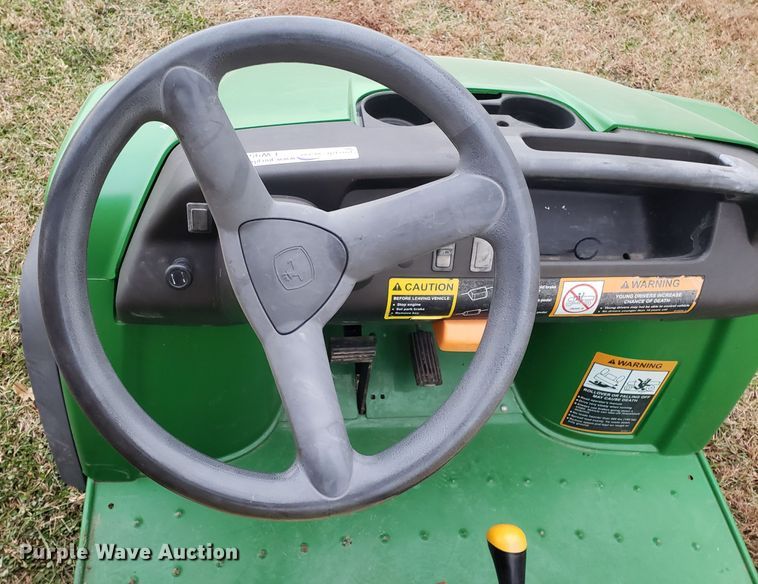 image for item FW9546 John Deere Gator CX utility vehicle