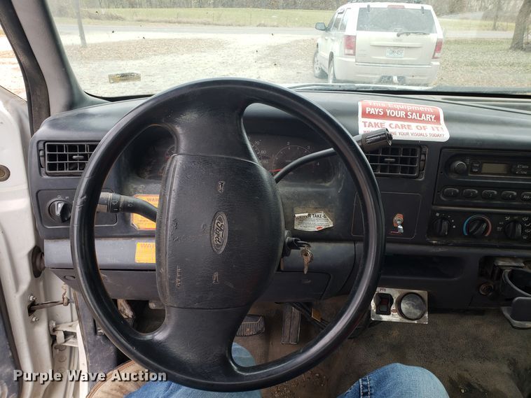 image for item FW9566 2000 Ford F350 Super Duty bucket truck