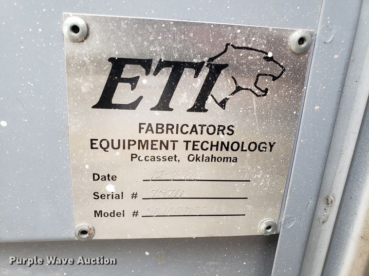 image for item FW9566 2000 Ford F350 Super Duty bucket truck