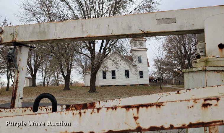 image for item FW9566 2000 Ford F350 Super Duty bucket truck