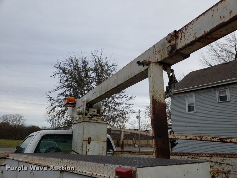 image for item FW9566 2000 Ford F350 Super Duty bucket truck