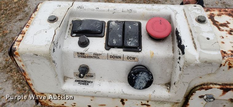 image for item FW9566 2000 Ford F350 Super Duty bucket truck