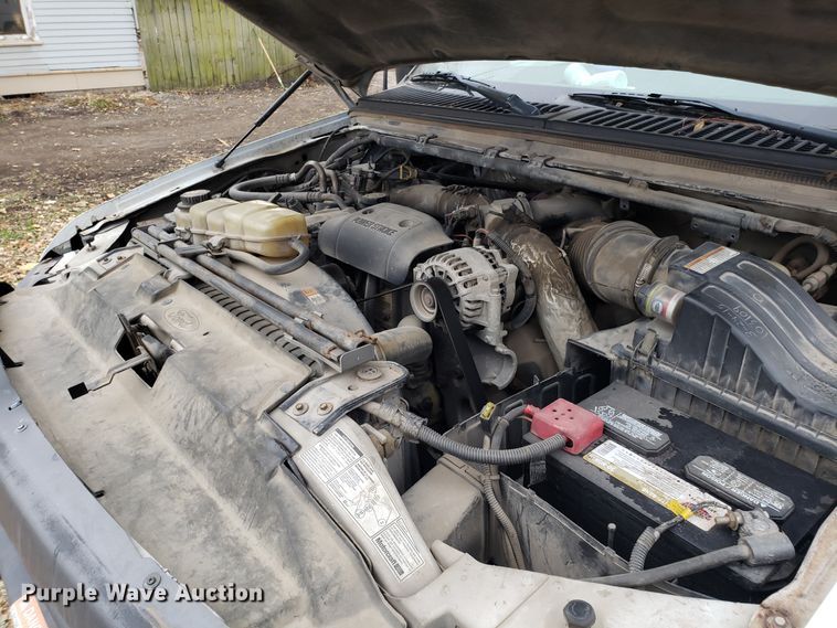 image for item FW9566 2000 Ford F350 Super Duty bucket truck