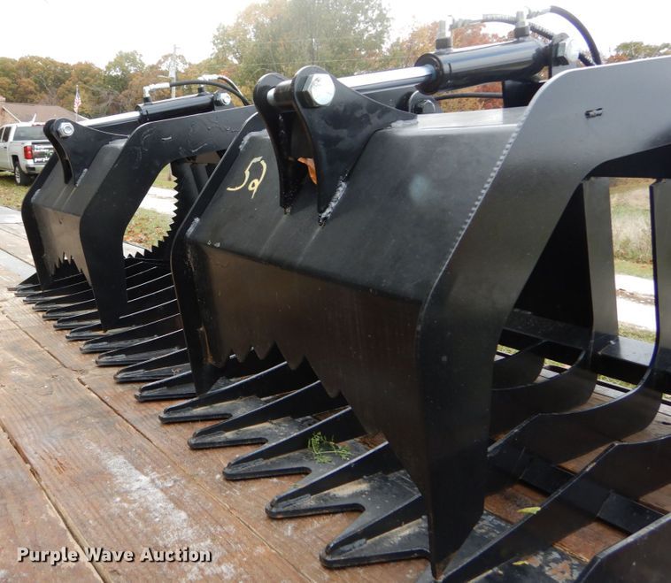 image for item GC9361 72"W skid steer grapple bucket