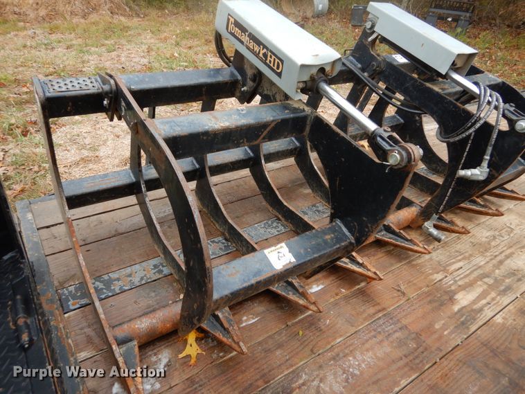 image for item GC9363 72"W skid steer grapple bucket