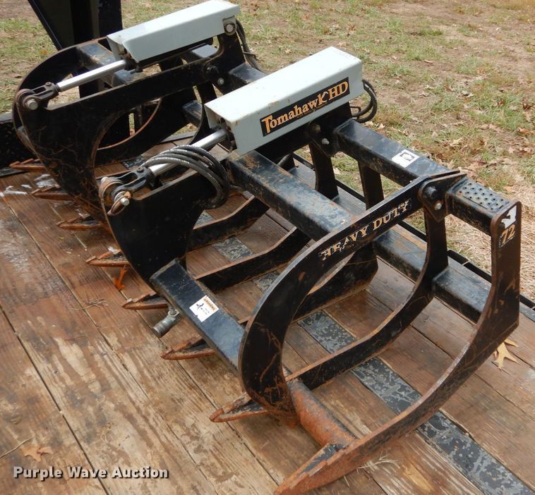 image for item GC9363 72"W skid steer grapple bucket