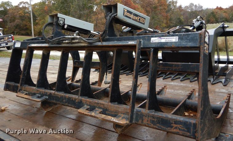 image for item GC9363 72"W skid steer grapple bucket