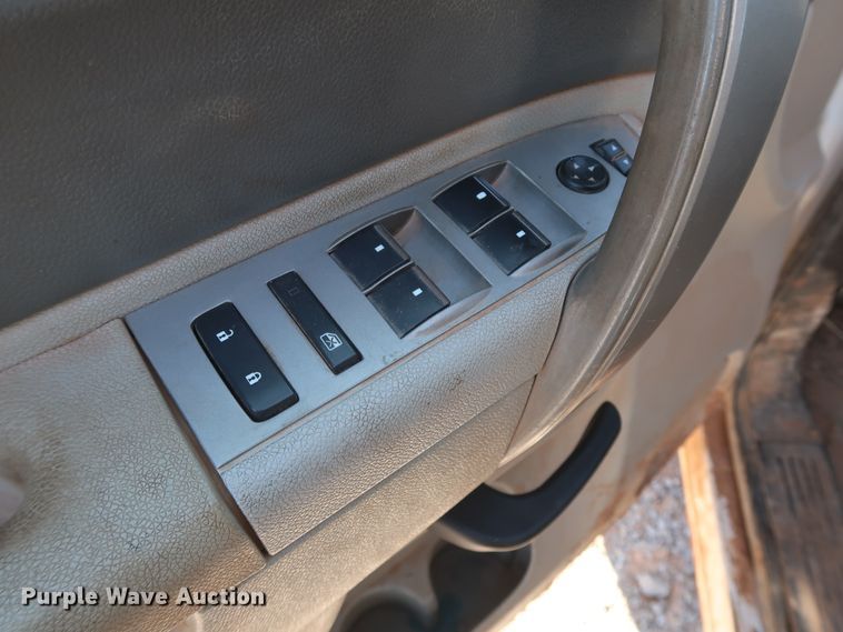 image for item GD9878 2011 Chevrolet Silverado 2500HD Ext. Cab pickup truck