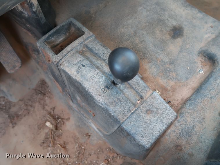 image for item GD9878 2011 Chevrolet Silverado 2500HD Ext. Cab pickup truck