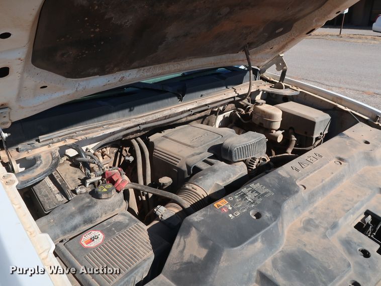 image for item GD9878 2011 Chevrolet Silverado 2500HD Ext. Cab pickup truck