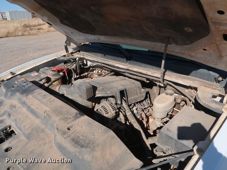 image for item GD9878 2011 Chevrolet Silverado 2500HD Ext. Cab pickup truck