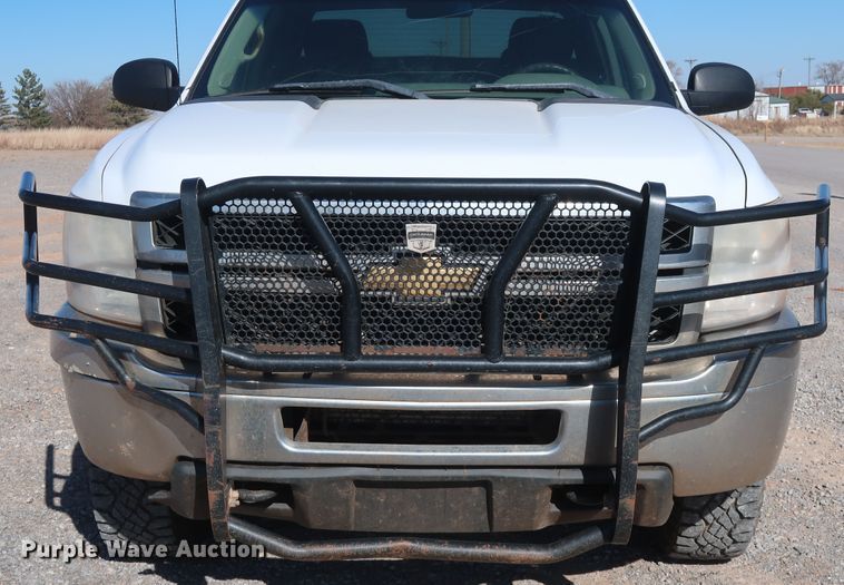 image for item GD9878 2011 Chevrolet Silverado 2500HD Ext. Cab pickup truck