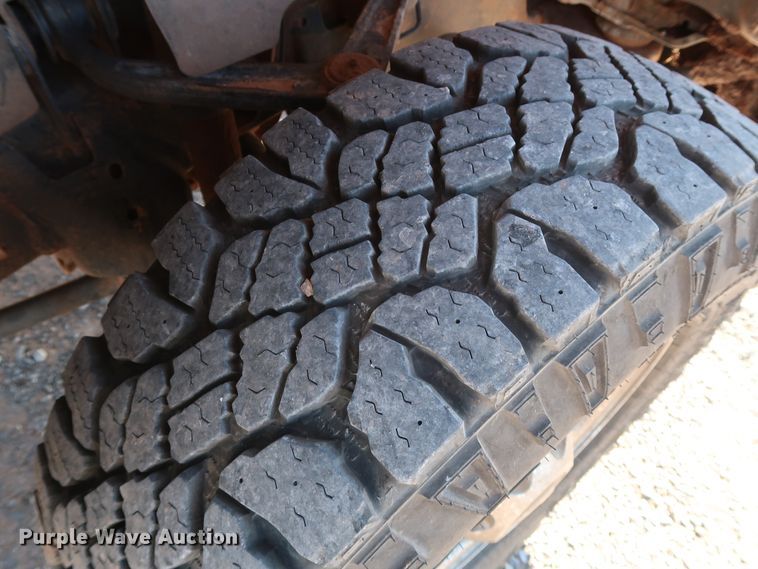 image for item GD9878 2011 Chevrolet Silverado 2500HD Ext. Cab pickup truck