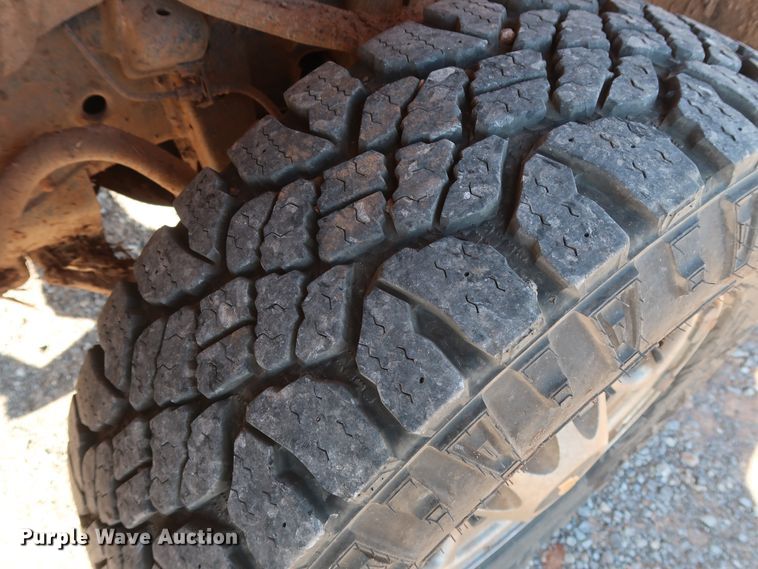 image for item GD9878 2011 Chevrolet Silverado 2500HD Ext. Cab pickup truck