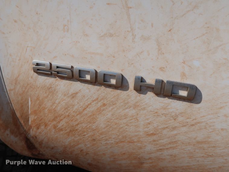 image for item GD9878 2011 Chevrolet Silverado 2500HD Ext. Cab pickup truck