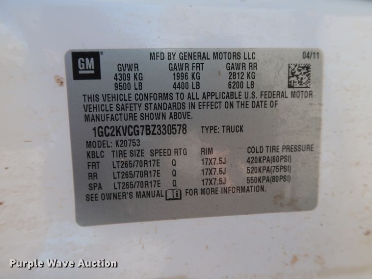 image for item GD9878 2011 Chevrolet Silverado 2500HD Ext. Cab pickup truck