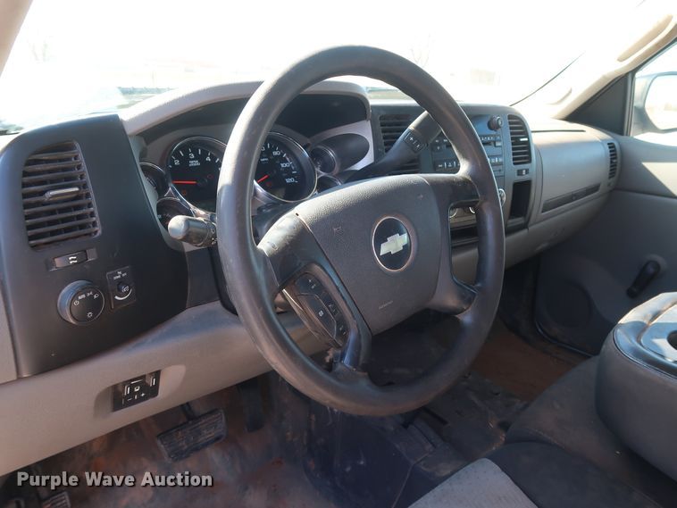 image for item GD9879 2009 Chevrolet Silverado 2500HD pickup truck