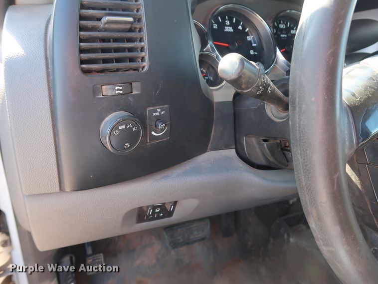 image for item GD9879 2009 Chevrolet Silverado 2500HD pickup truck