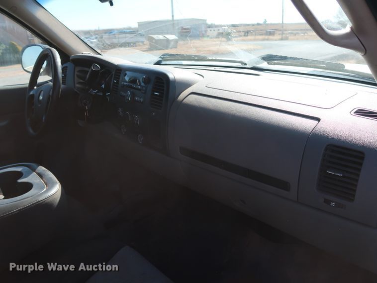 image for item GD9879 2009 Chevrolet Silverado 2500HD pickup truck