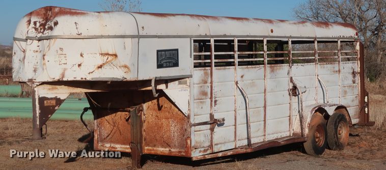 image for item GD9882 WW livestock trailer