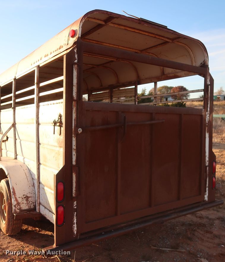 image for item GD9882 WW livestock trailer