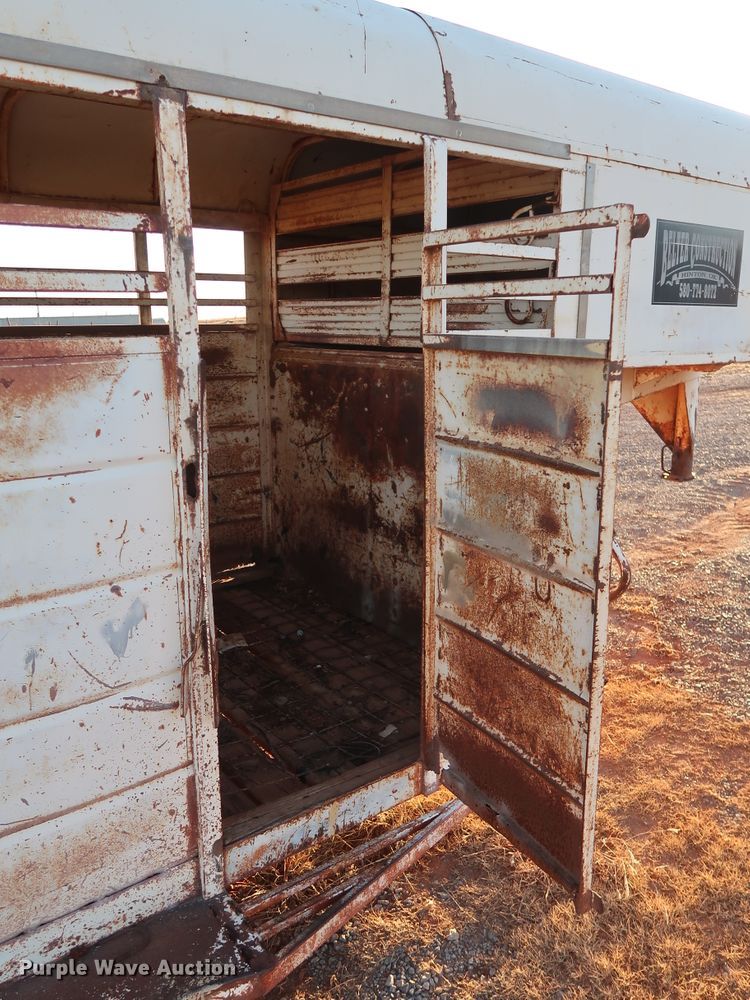 image for item GD9882 WW livestock trailer