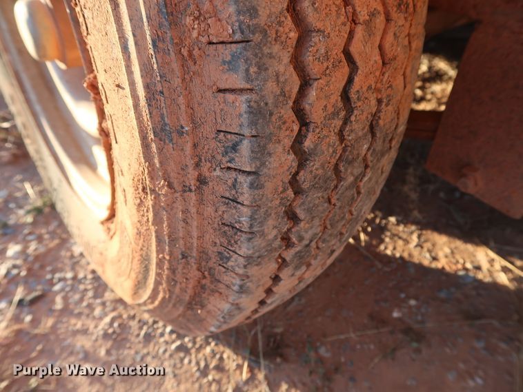 image for item GD9882 WW livestock trailer