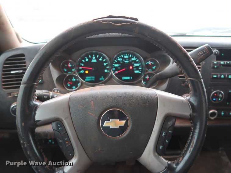 image for item GD9905 2011 Chevrolet Silverado 2500 Ext. Cab utility bed pickup truck