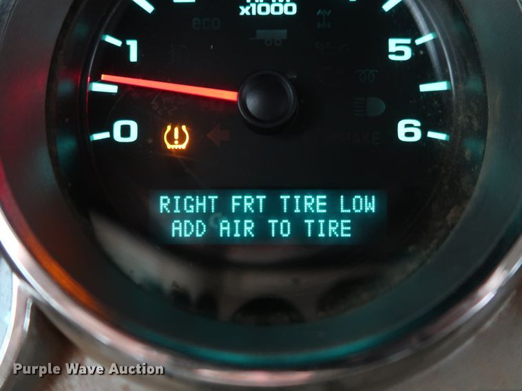 image for item GD9905 2011 Chevrolet Silverado 2500 Ext. Cab utility bed pickup truck