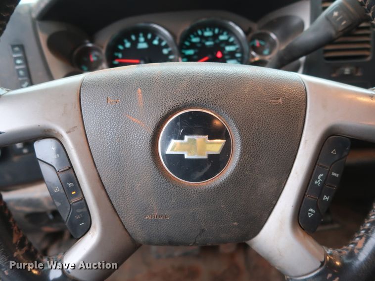 image for item GD9905 2011 Chevrolet Silverado 2500 Ext. Cab utility bed pickup truck