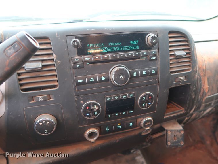 image for item GD9905 2011 Chevrolet Silverado 2500 Ext. Cab utility bed pickup truck