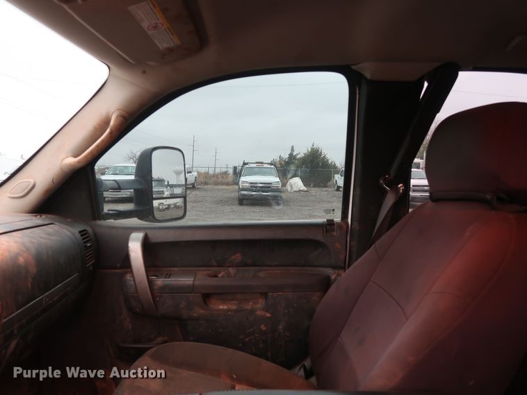 image for item GD9905 2011 Chevrolet Silverado 2500 Ext. Cab utility bed pickup truck