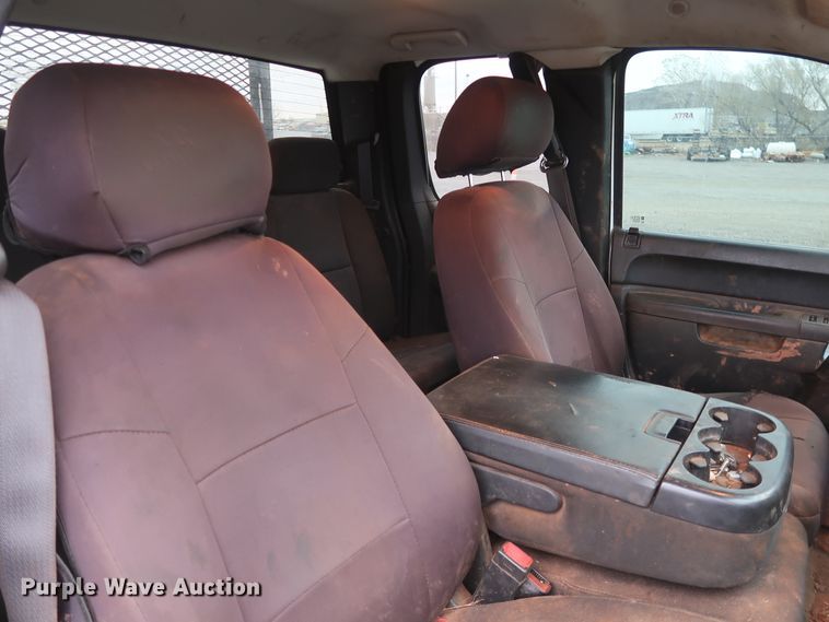 image for item GD9905 2011 Chevrolet Silverado 2500 Ext. Cab utility bed pickup truck