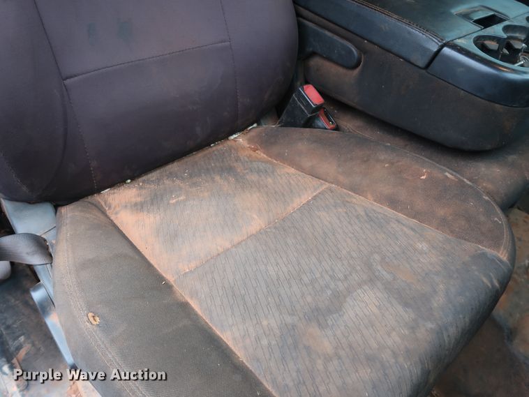 image for item GD9905 2011 Chevrolet Silverado 2500 Ext. Cab utility bed pickup truck