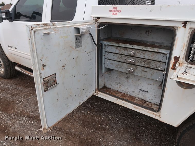 image for item GD9905 2011 Chevrolet Silverado 2500 Ext. Cab utility bed pickup truck
