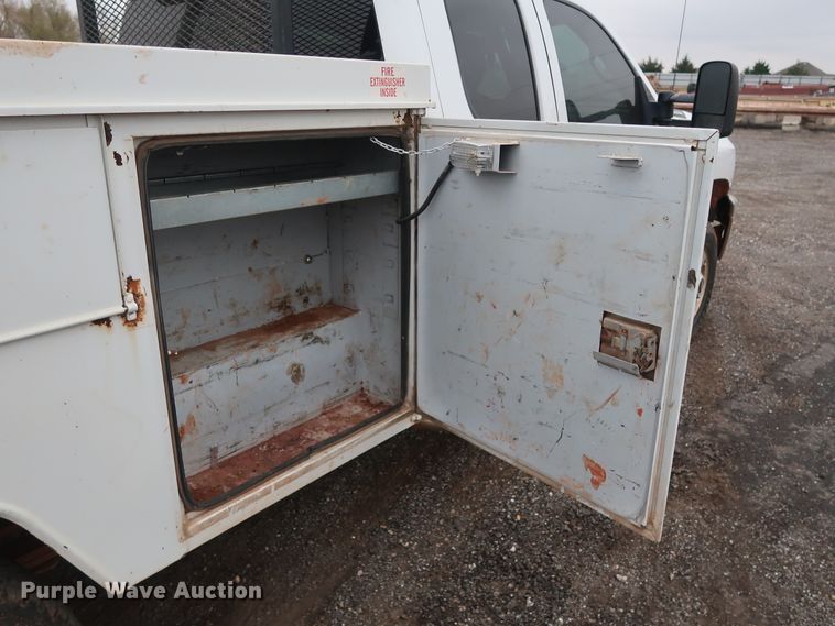 image for item GD9905 2011 Chevrolet Silverado 2500 Ext. Cab utility bed pickup truck