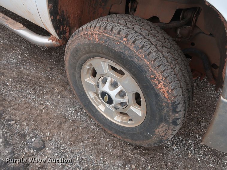 image for item GD9905 2011 Chevrolet Silverado 2500 Ext. Cab utility bed pickup truck