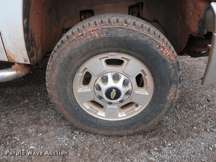 image for item GD9905 2011 Chevrolet Silverado 2500 Ext. Cab utility bed pickup truck