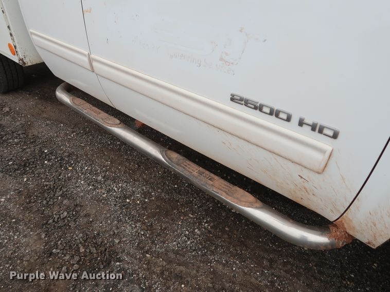 image for item GD9905 2011 Chevrolet Silverado 2500 Ext. Cab utility bed pickup truck