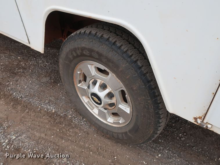 image for item GD9905 2011 Chevrolet Silverado 2500 Ext. Cab utility bed pickup truck