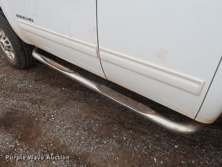 image for item GD9905 2011 Chevrolet Silverado 2500 Ext. Cab utility bed pickup truck