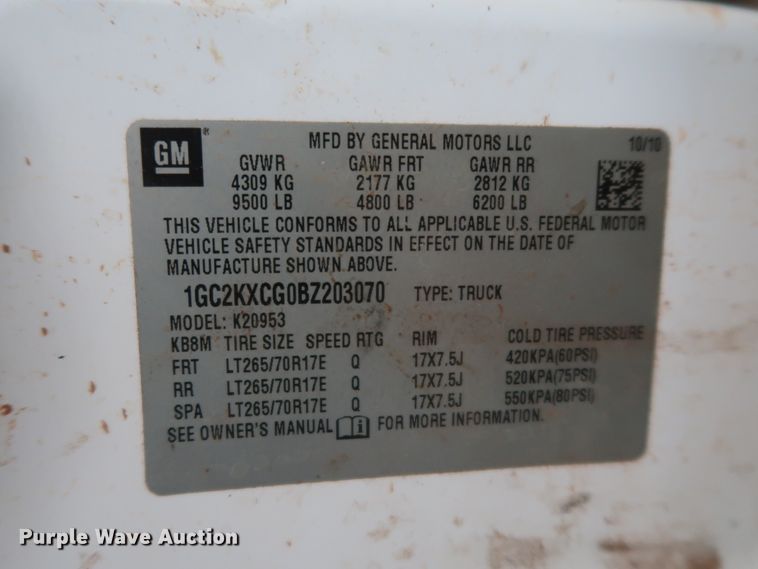 image for item GD9905 2011 Chevrolet Silverado 2500 Ext. Cab utility bed pickup truck