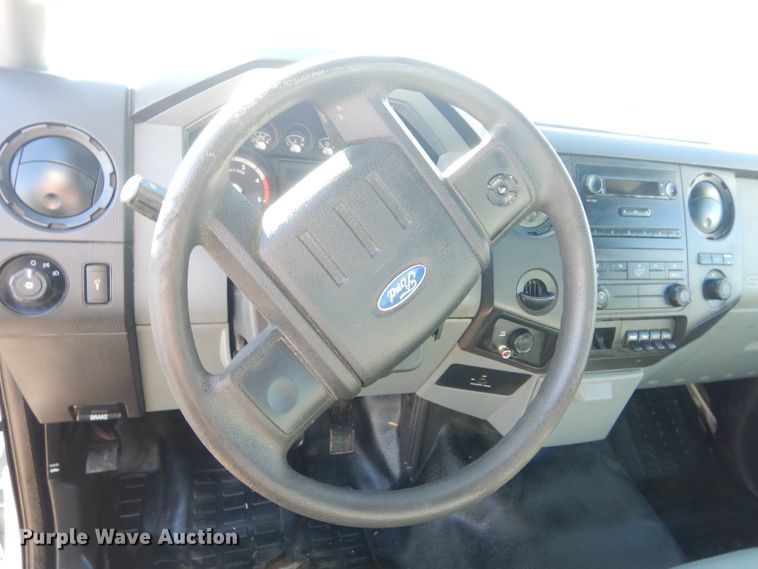 image for item GF9804 2012 Ford F550 Super Duty truck cab and chassis